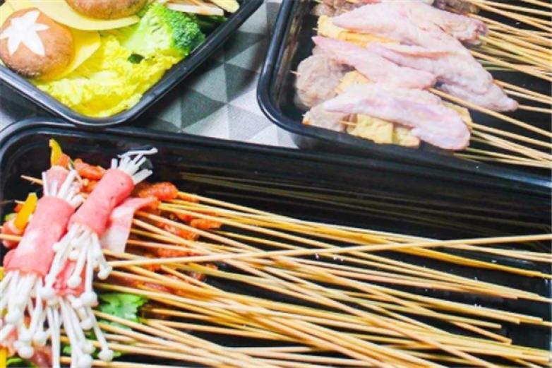 串悦湘海捞串串香